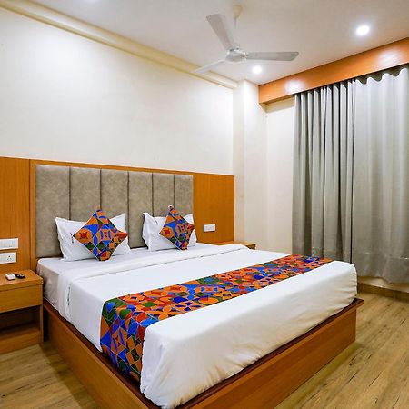 Fabhotel 7 Square - Nr Bkc Mumbai  Buitenkant foto