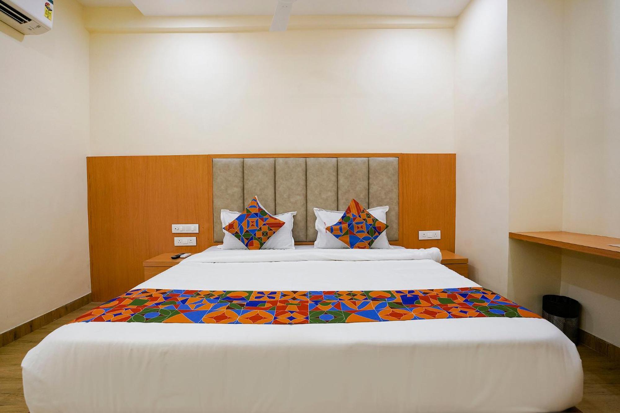 Fabhotel 7 Square - Nr Bkc Mumbai  Buitenkant foto