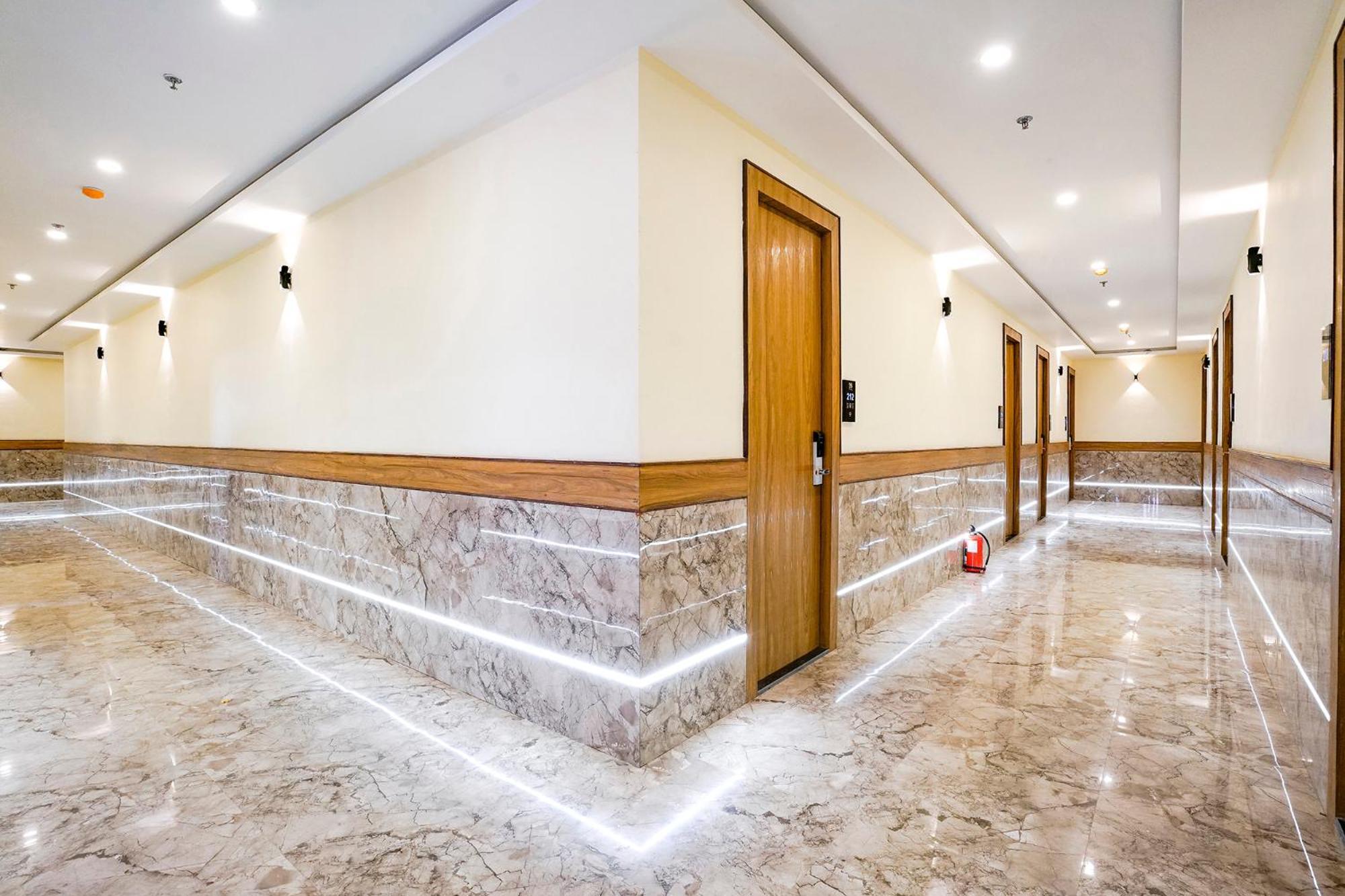 Fabhotel 7 Square - Nr Bkc Mumbai  Buitenkant foto