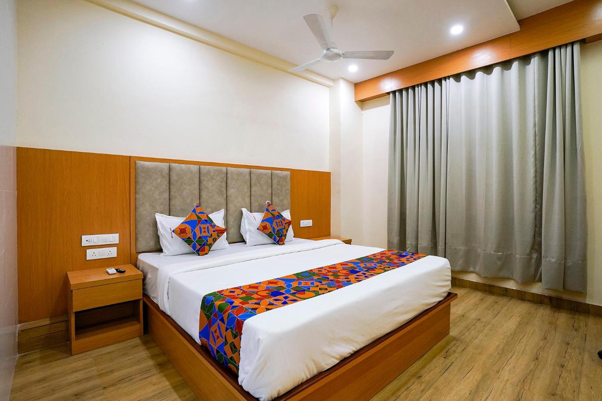 Fabhotel 7 Square - Nr Bkc Mumbai  Buitenkant foto