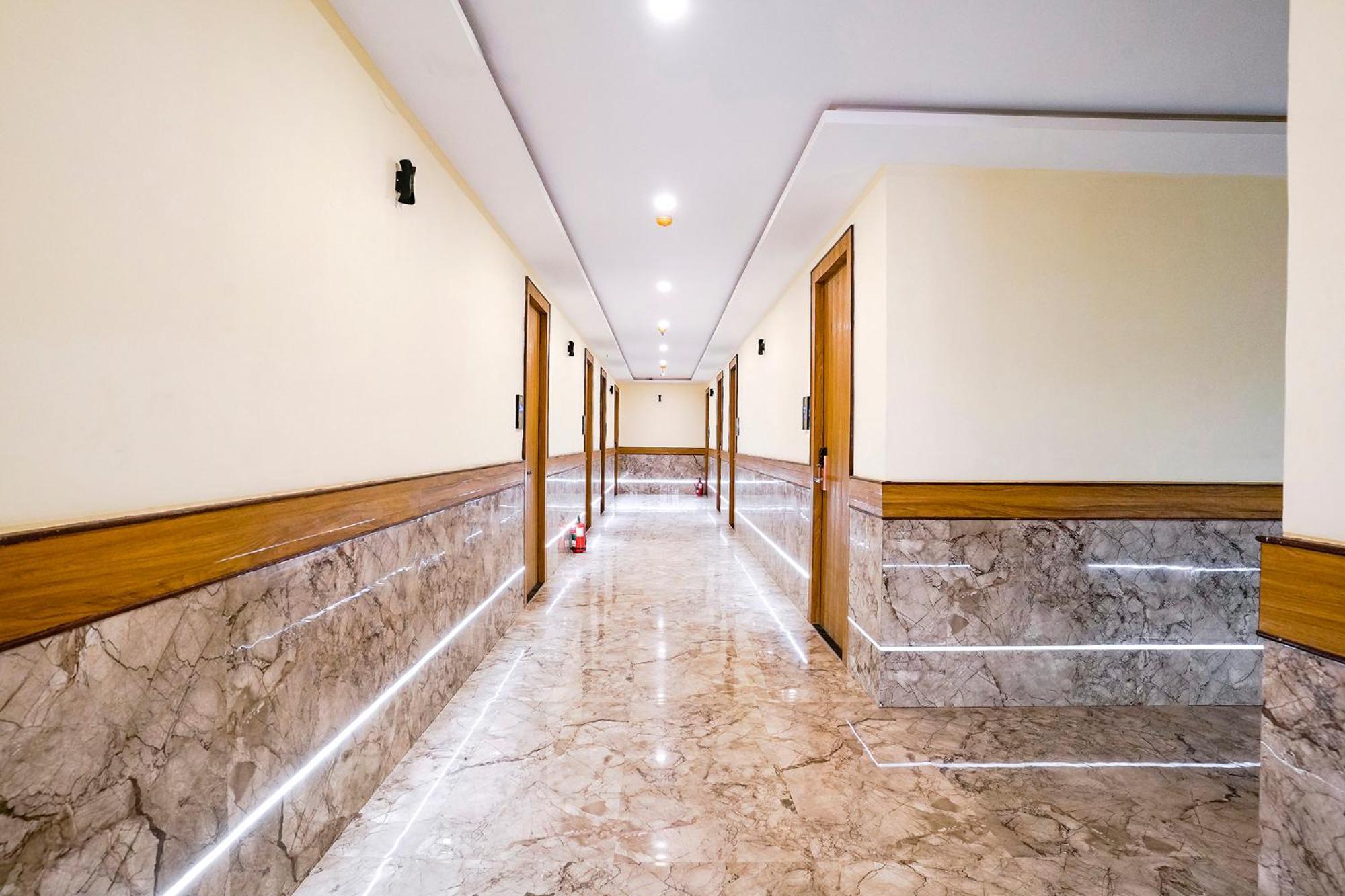 Fabhotel 7 Square - Nr Bkc Mumbai  Buitenkant foto